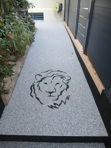 Pose de tapis de pierre , Cavaillon, FW.Résine