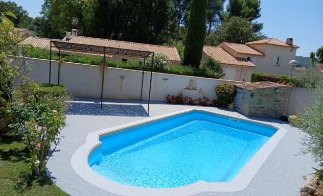 Pose d'un tapis de pierre , Cavaillon, FW.Résine
