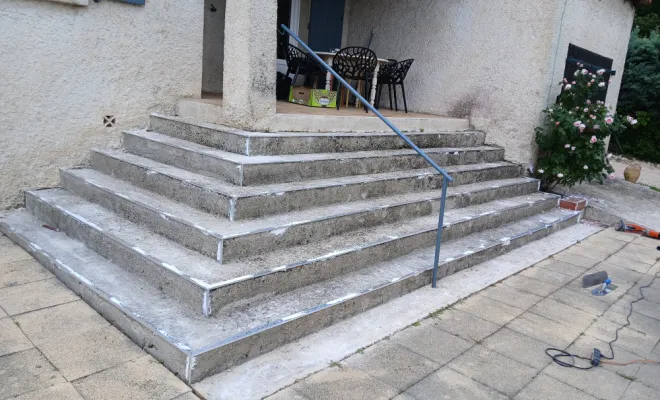 Réalisation d'une moquette de pierres , Cavaillon, FW.Résine