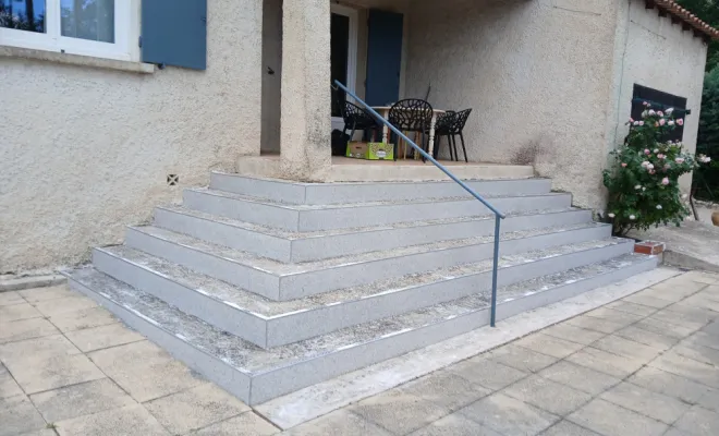 Réalisation d'une moquette de pierres , Cavaillon, FW.Résine